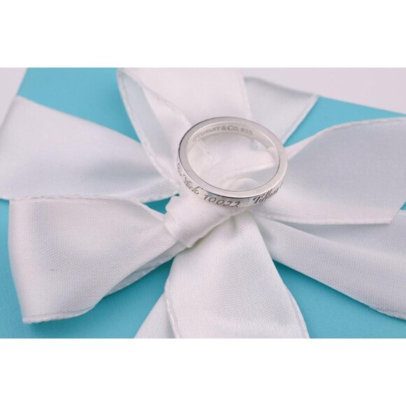 Tiffany & Co. New York Notes Narrow Band Ring in Silver Size 5 - Picture 5 of 9